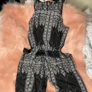 Black jumper with white detailing